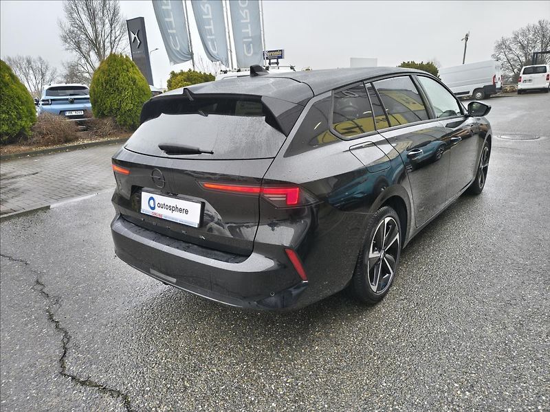 Opel Astra 1,2   GS line 130K - fotka 3 z 22
