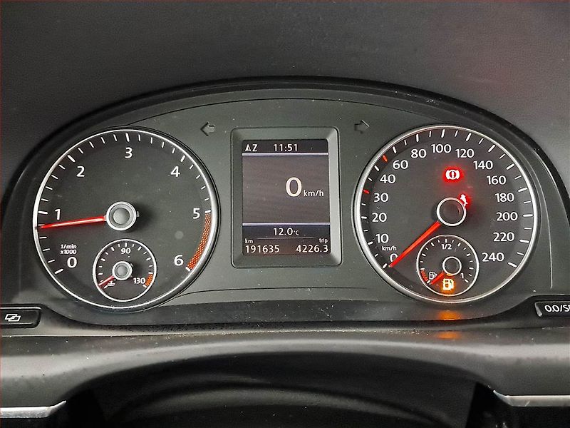 Volkswagen Touran (2011) Comfortline 1.6 TDI, Navi - fotka 11 z 18