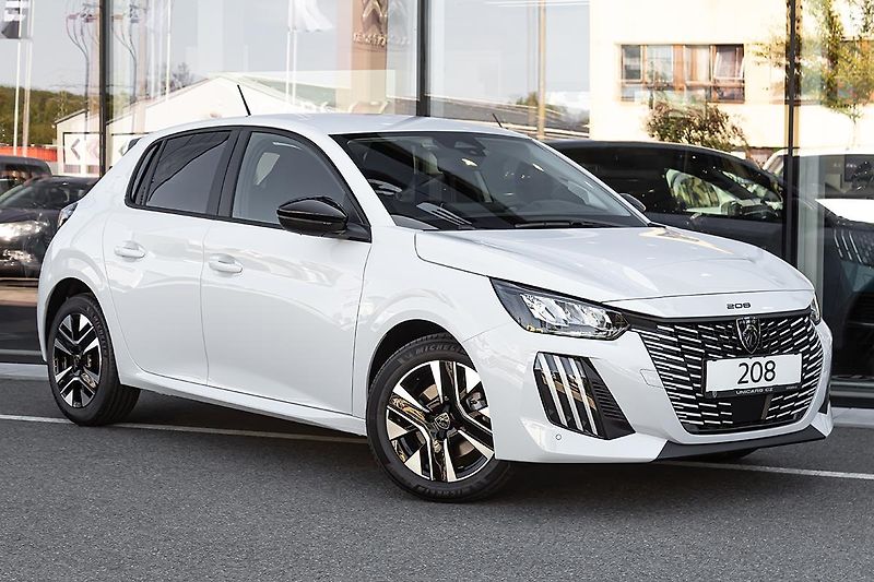 Peugeot 208 (2026) 1,2 Turbo 100 MAN6  STYLE - fotka 3 z 11