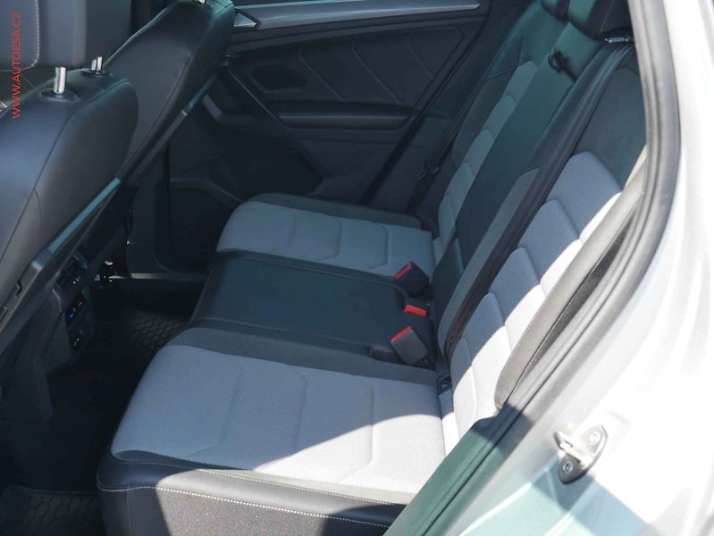 Volkswagen Tiguan (2019) 2.0TDi, 1.maj,ČR, R-Line - fotka 10 z 15