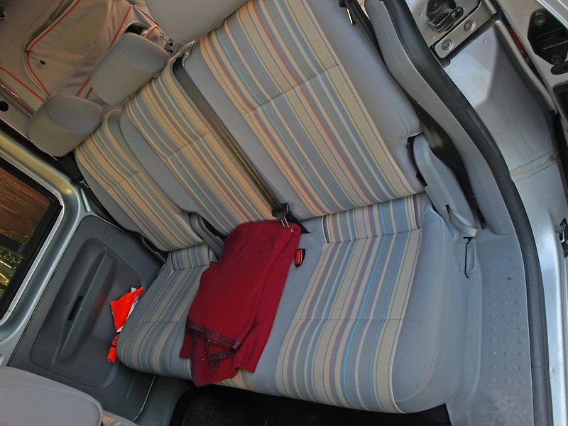 Volkswagen Caddy - fotka 6 z 9