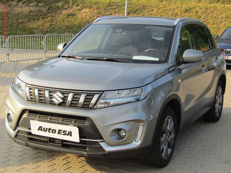 Suzuki Vitara (2021) 1.4 BoosterJet 4x4, 1.maj,ČR - fotka 3 z 21