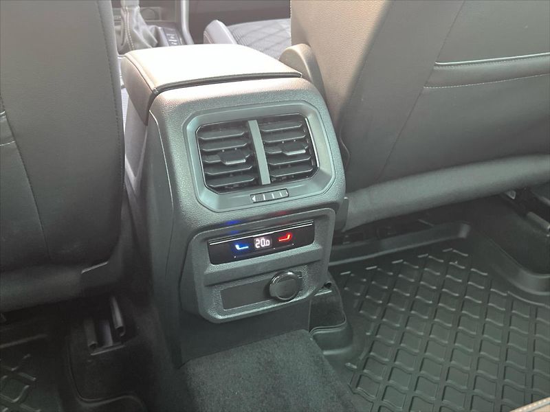 Volkswagen Tiguan 1,5 TSi 110 kW 7DSG R-LINE  RE - fotka 21 z 27