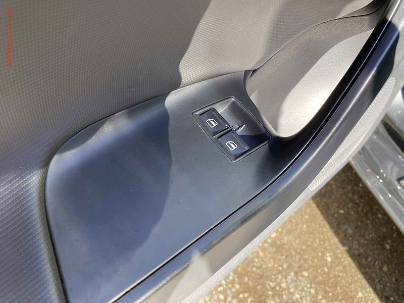 Seat Ibiza (2009) 1.6 16V, Sport, AT, bixen - fotka 14 z 18