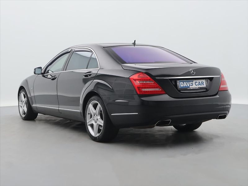 Mercedes-Benz Třídy S 4,7 500 L 320 kW 4 Matic AMG - fotka 5 z 39