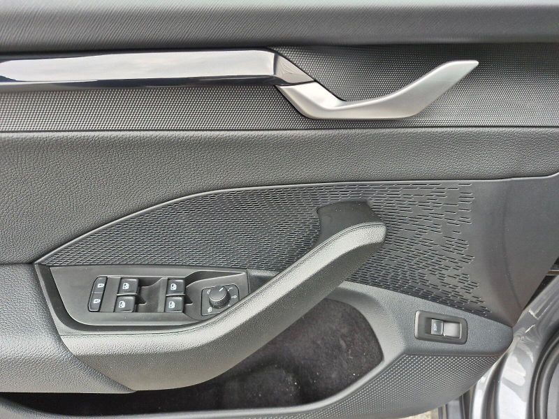 Škoda Octavia (2025) Sportline 1.5 TSI 110kW MHEV D - fotka 11 z 30