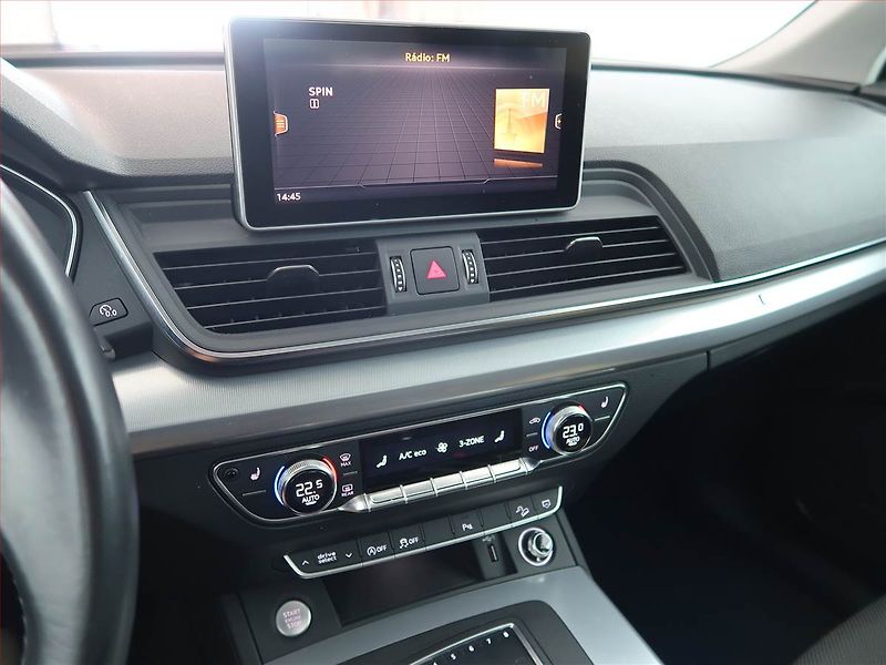 Audi Q5 (2020) design 40 TDI - fotka 12 z 24