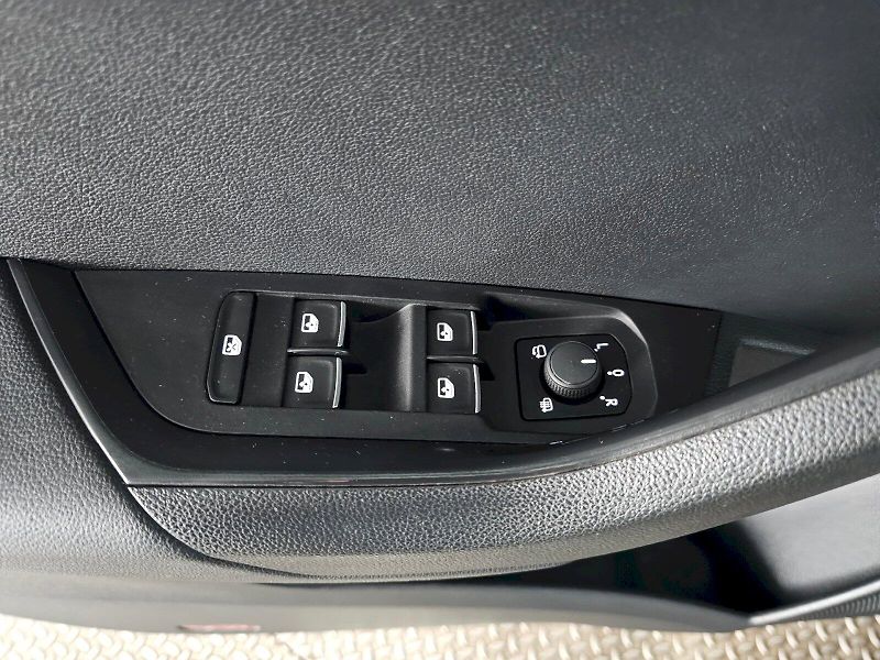 Škoda Karoq (2019) 1.5TSI 110kW  STYLE DSG TAŽNÉ - fotka 25 z 33