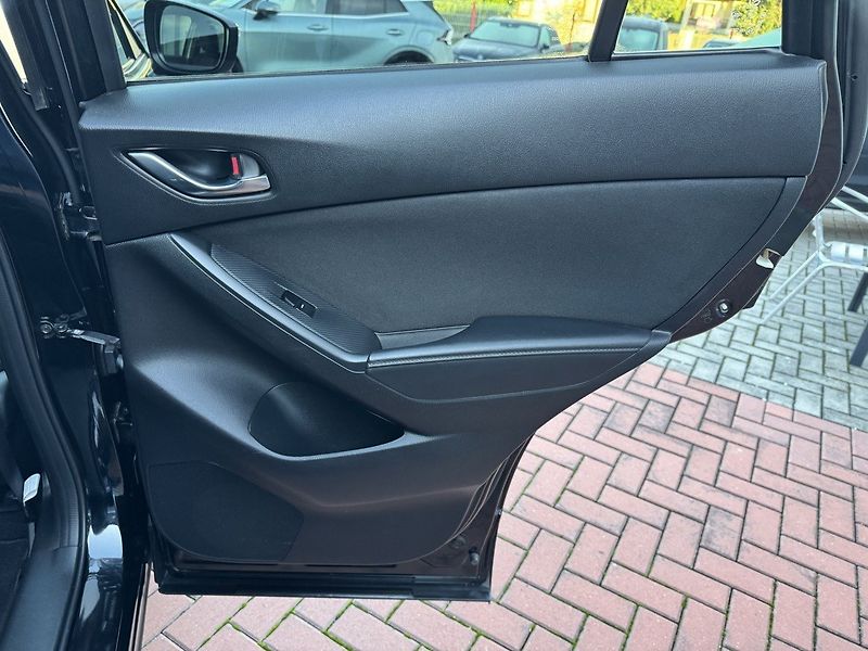 Mazda CX-5 (2017) 2.0i G-165 LED Bose Kamera - fotka 23 z 50