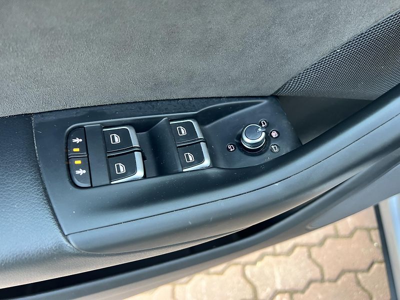 Audi Q3 2.0TDI 110KW,4x4,NAVI,TZ,LED,1 - fotka 35 z 55