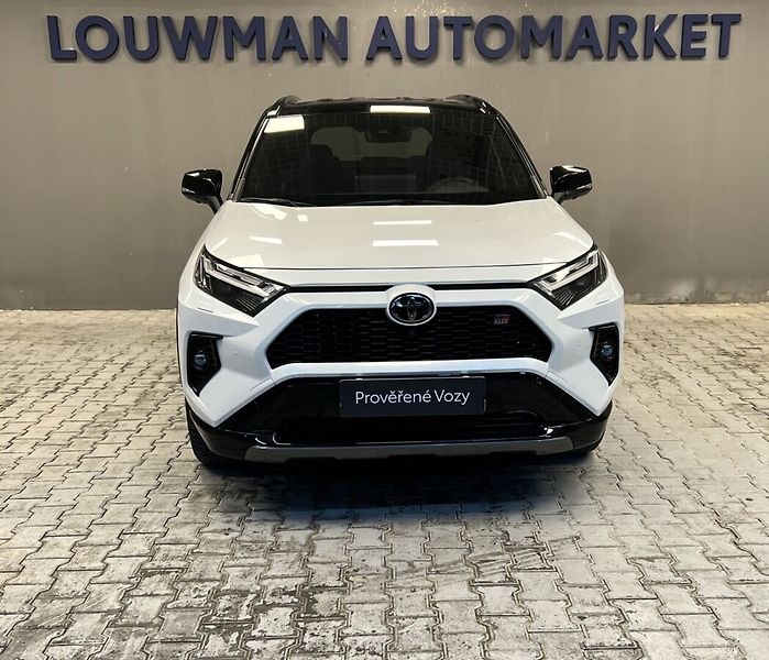 Toyota RAV4 GR SPORT 4WD e-CVT - fotka 4 z 18