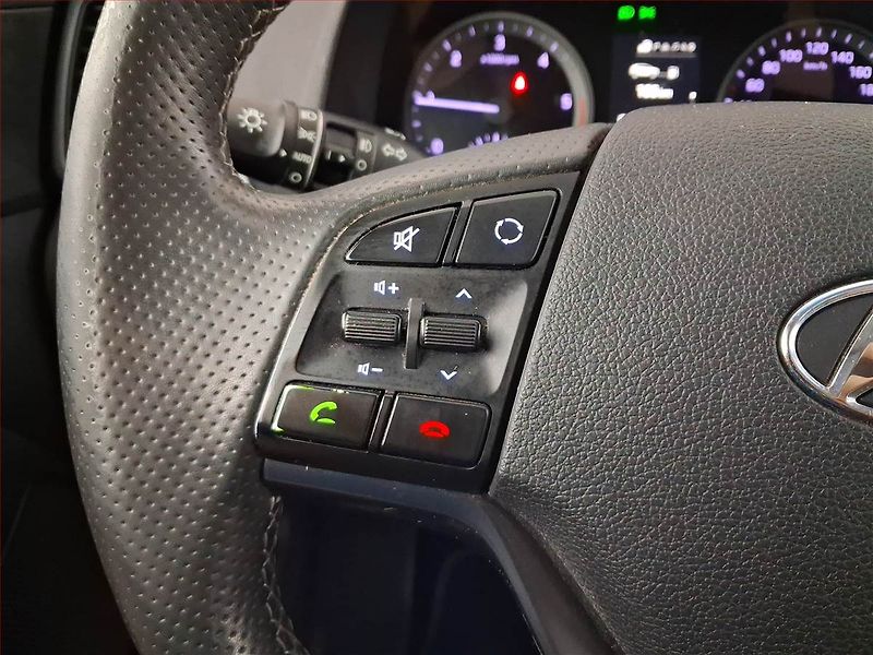 Hyundai Tucson (2019) 2.0 CRDi, 4X4, ČR,1.maj - fotka 16 z 20