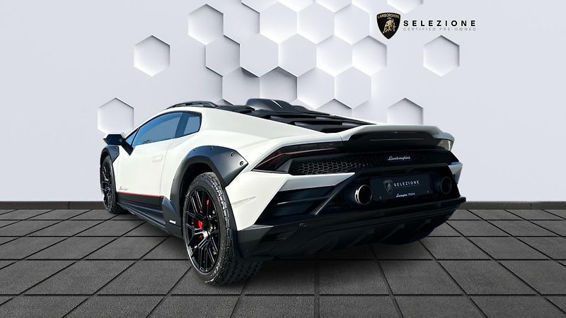Lamborghini Huracán (2023) Sterrato 1di1499 / Záruka - fotka 3 z 19