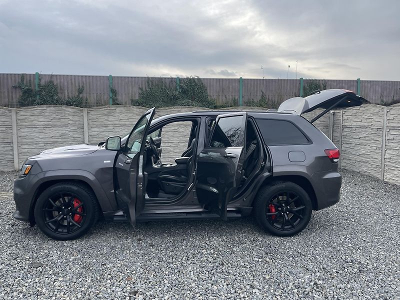 Jeep Grand Cherokee 6.4i 480PS HEMI SRT CZ 78000KM - fotka 159 z 187