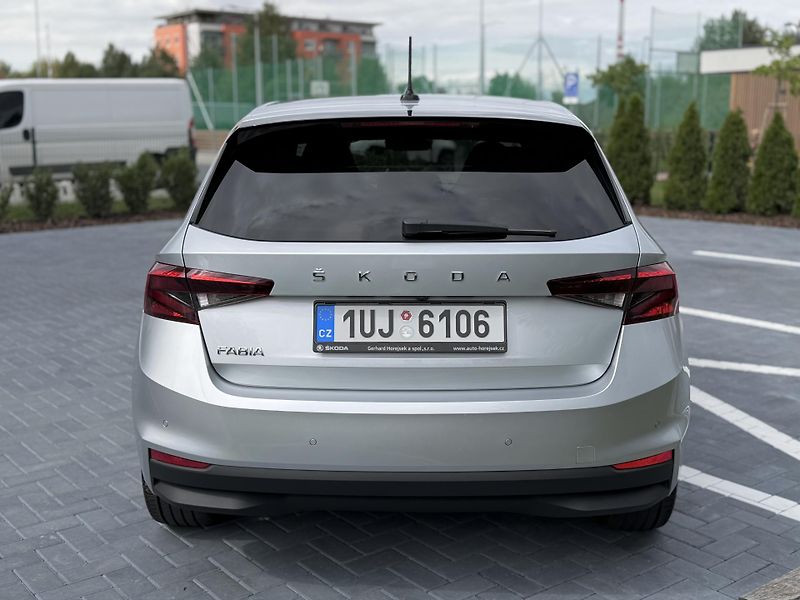 Škoda Fabia (2022) 1.5 tsi 110 kW/DSG/DPH - fotka 4 z 24