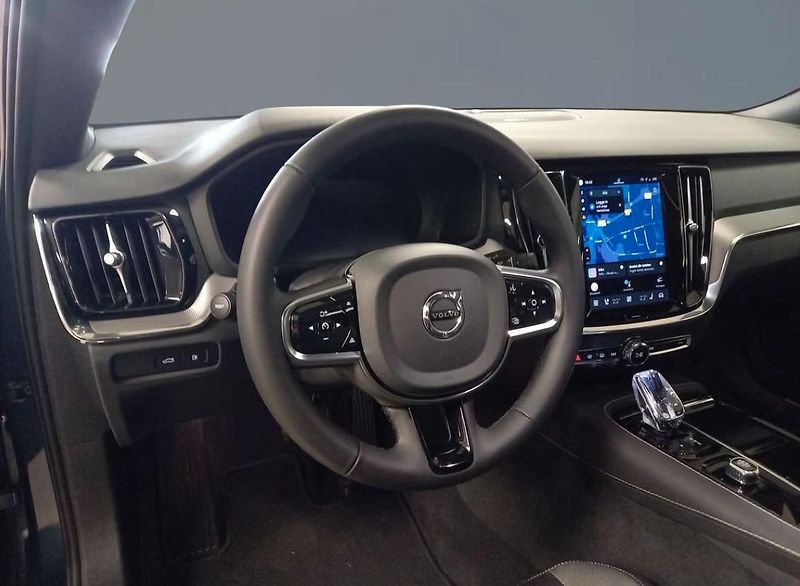 Volvo S60 Recharge T6 AWD 360k Taž Pano - fotka 9 z 15