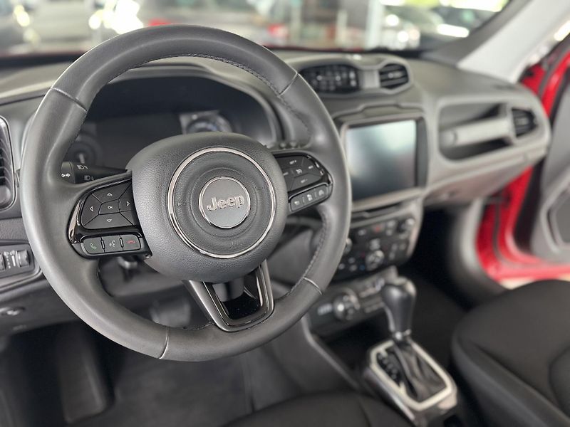 Jeep Renegade 1,3T 4xe*AWD*Distronic*Kamera - fotka 10 z 34