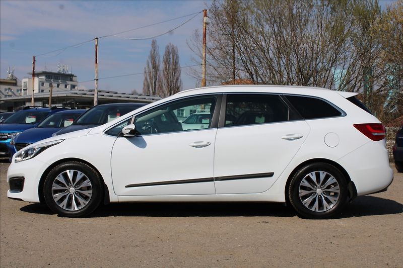 Kia Ceed 1,6 GDi  ČR,1.MAJITEL,TOP - fotka 8 z 41