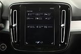 Volvo XC40 (2018) Momentum T3 - náhled 14
