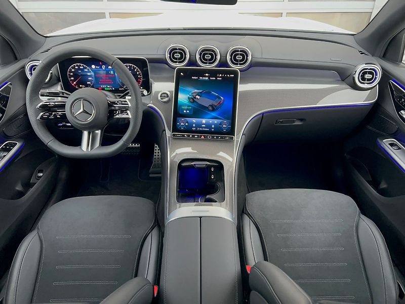 Mercedes-Benz GLC 300 de 4MATIC kupé - fotka 16 z 29