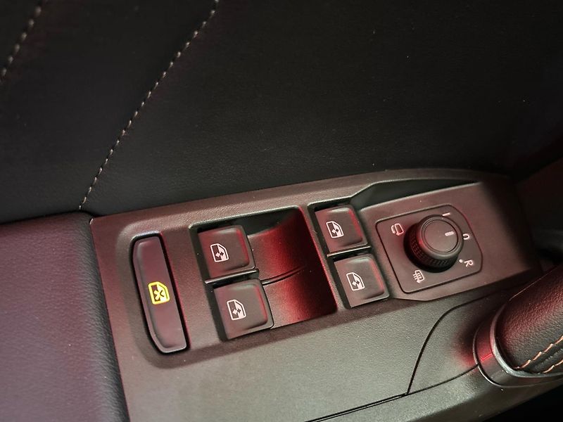 Cupra Formentor SUV 0 - fotka 21 z 29