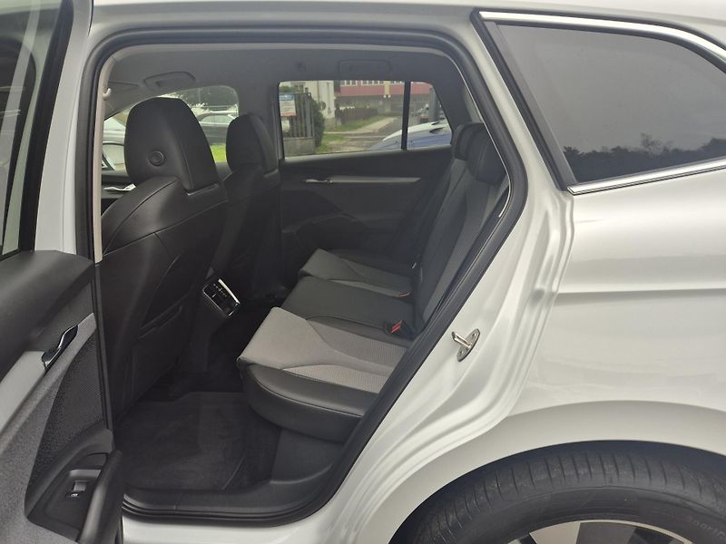 Škoda Enyaq iV 80 LOFT 150kw TZ SOH 96% - fotka 12 z 45