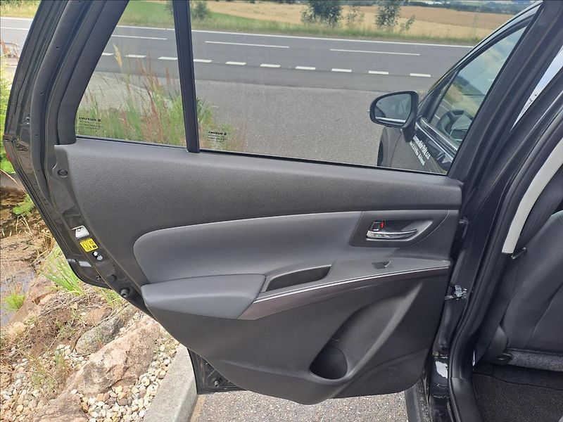 Suzuki S-Cross 1,4 Elegance AllGrip MY25 - fotka 17 z 21