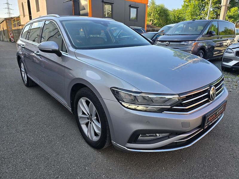Volkswagen Passat DSG 2,0TDI ELEGANCE NAVI - DPH - fotka 2 z 18