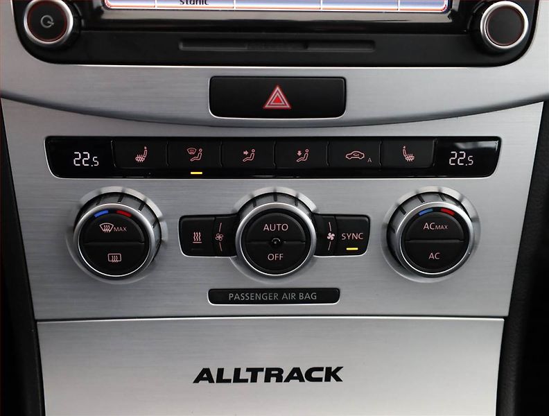 Volkswagen Passat (2012) Alltrack 2.0 TDI, 4X4 - fotka 12 z 18