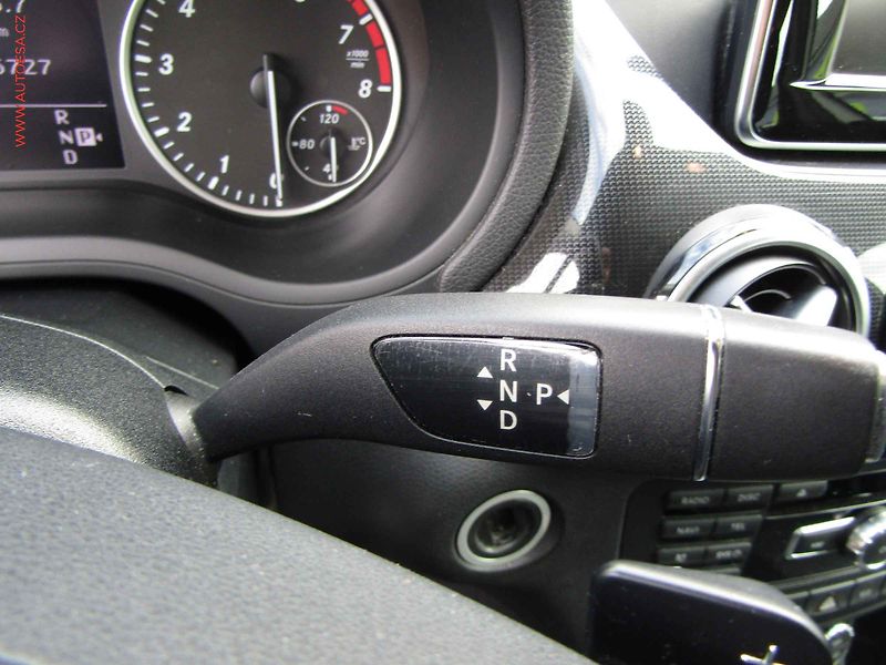 Mercedes-Benz Třídy B (2012) 1.6i B200, AT, bixen, navi, - fotka 19 z 24