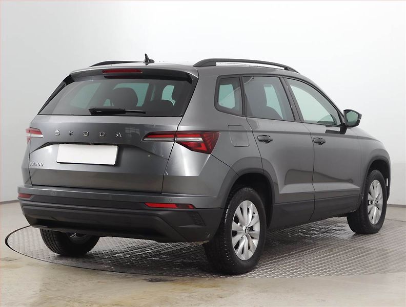Škoda Karoq (2024) Fresh 1.5 TSI - fotka 5 z 22