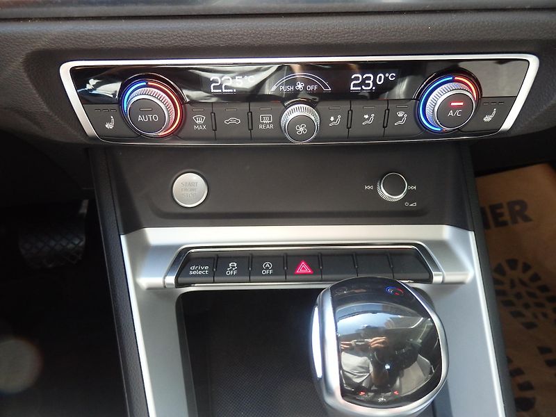 Audi Q3 1.5 35 TFSI 69660 KM NAVIGACE - fotka 18 z 26
