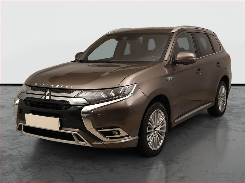 Mitsubishi Outlander (2019) 2.4 PHEV - fotka 2 z 22