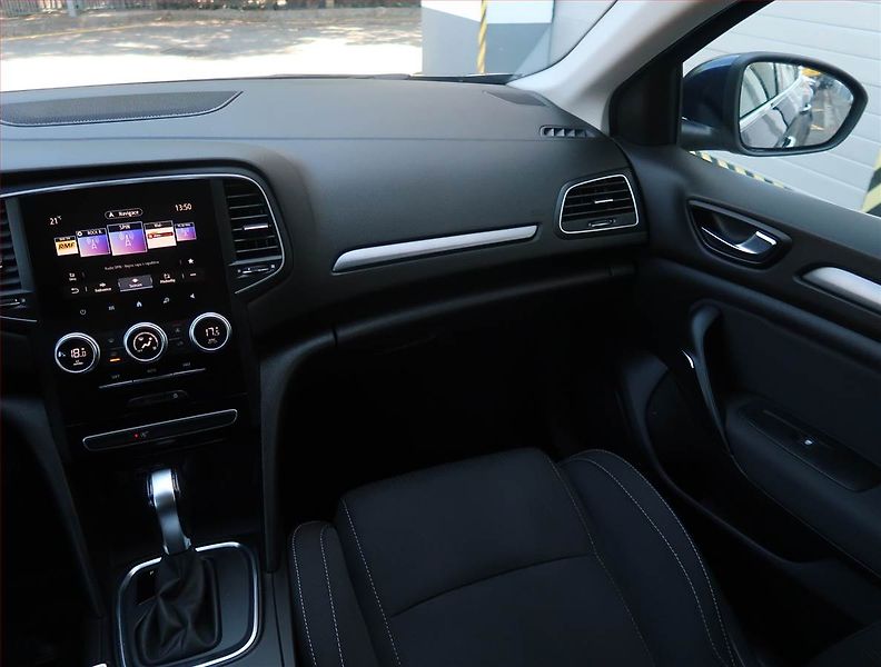 Renault Mégane (2021) 1.3 TCe, Automat, Serv.kniha - fotka 8 z 22