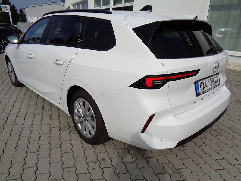 Opel Astra 1,2T SportsTourer,sada Komfort - fotka 3 z 24