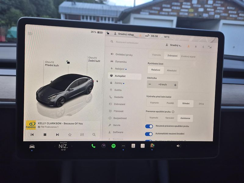 Tesla Model 3 LONG RANGE DUAL MOTOR 91,4% - fotka 24 z 49