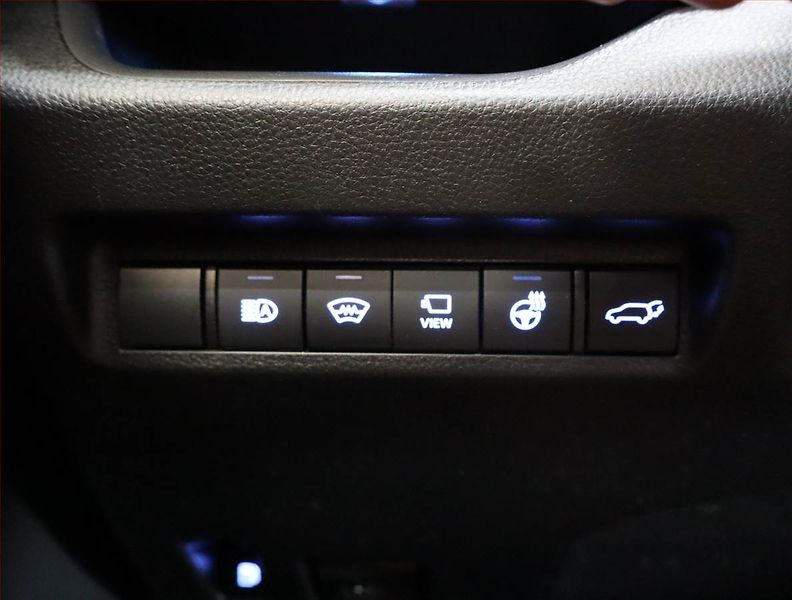 Toyota RAV4 (2021) 2.5 Hybrid - fotka 24 z 30