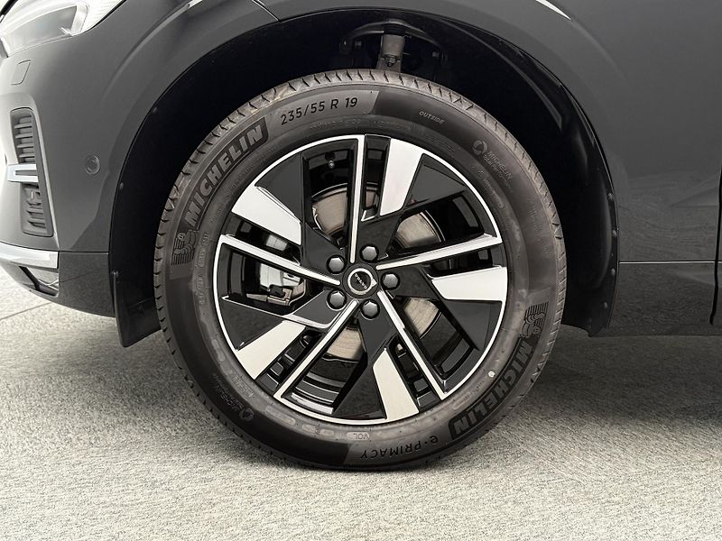 Volvo XC60 (2026) B5 AWD AUT BRIGHT PLUS - fotka 19 z 30