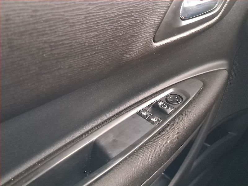 Citroën C4 (2006) 1.4 16V, po STK, dobrý stav - fotka 15 z 17