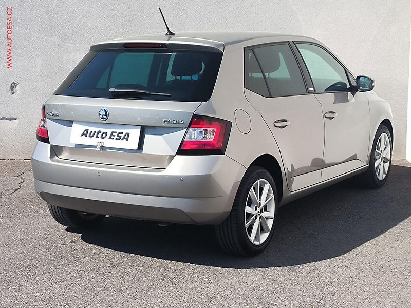 Škoda Fabia (2016) 1.2 TSi, Joy, +kola, navi - fotka 4 z 23