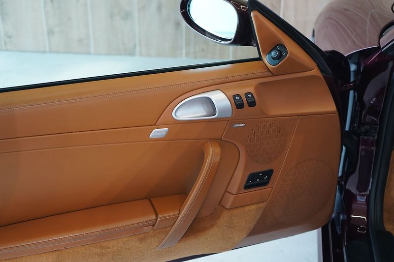 Porsche 911 Carrera S, Manuál, Bose, Navi - fotka 27 z 40