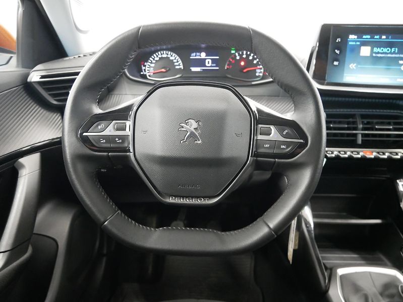 Peugeot 2008 - fotka 19 z 26