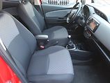 Toyota Yaris (2015) 1.33 Dual VVT-i, Serv.kniha - náhled 9