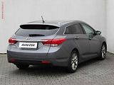 Hyundai i40.