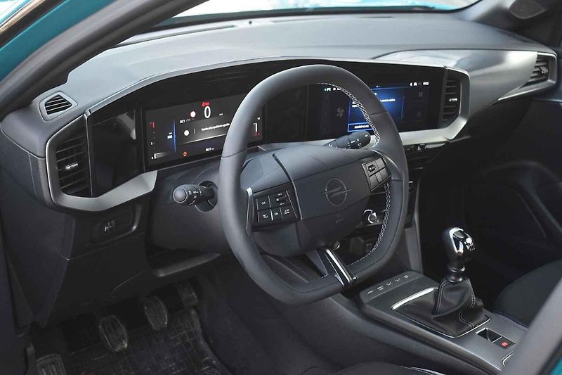 Opel Mokka je stále jedno z nejhezčích malých SUV.