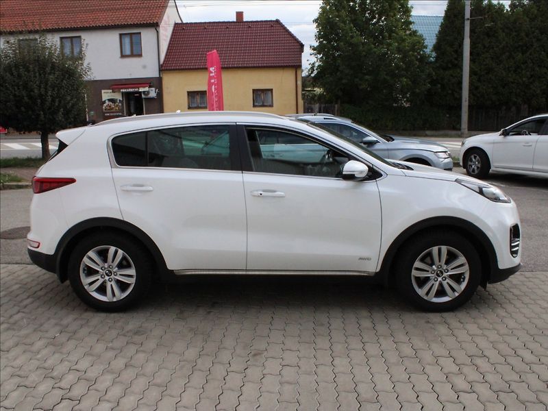 Kia Sportage 2,0 CRDi GT line AWD At. - fotka 3 z 4