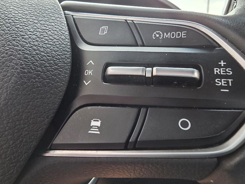 Hyundai Santa Fe 2.2-PREMIUM-AUTOMAT-KŮŽE - fotka 18 z 35