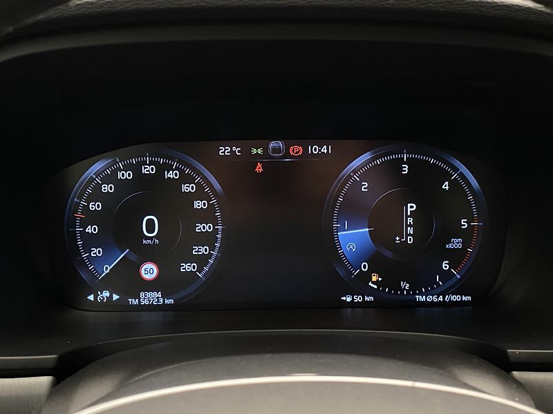 Volvo S90 D4 MOMENTUM AUT - fotka 35 z 43