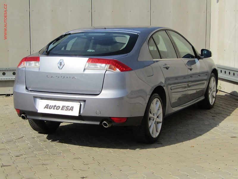 Renault Laguna (2008) 2.0 dCi, BIxen, AC, park - fotka 4 z 18