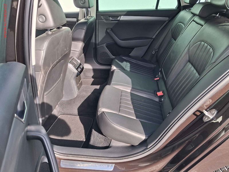 Škoda Superb (2016) 2.0 TDI, 2.maj, Style, DSG - fotka 10 z 16